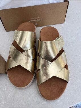 Vionic Gold Crisscross Slide Sandals